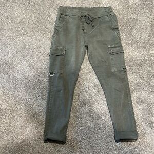 Venti6 army green cotton cargo joggers size small